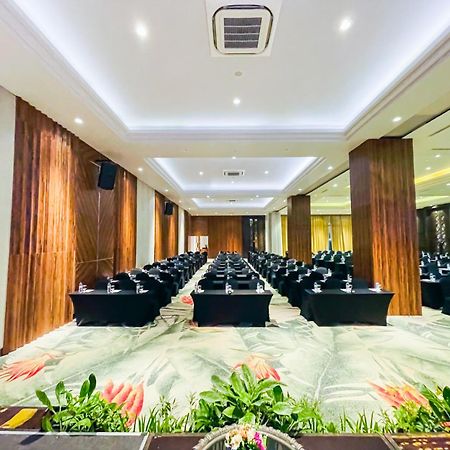 מטאראם Lombok Astoria Hotel מראה חיצוני תמונה