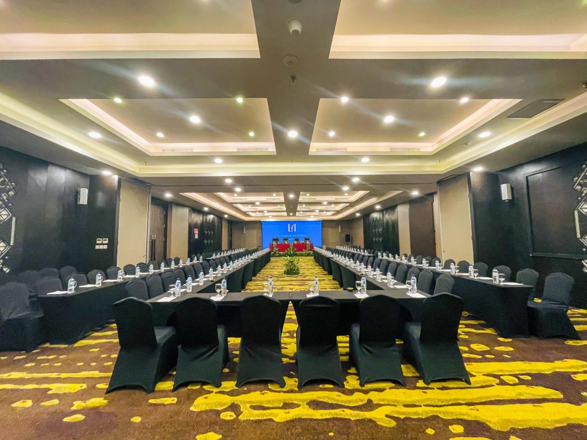 מטאראם Lombok Astoria Hotel מראה חיצוני תמונה