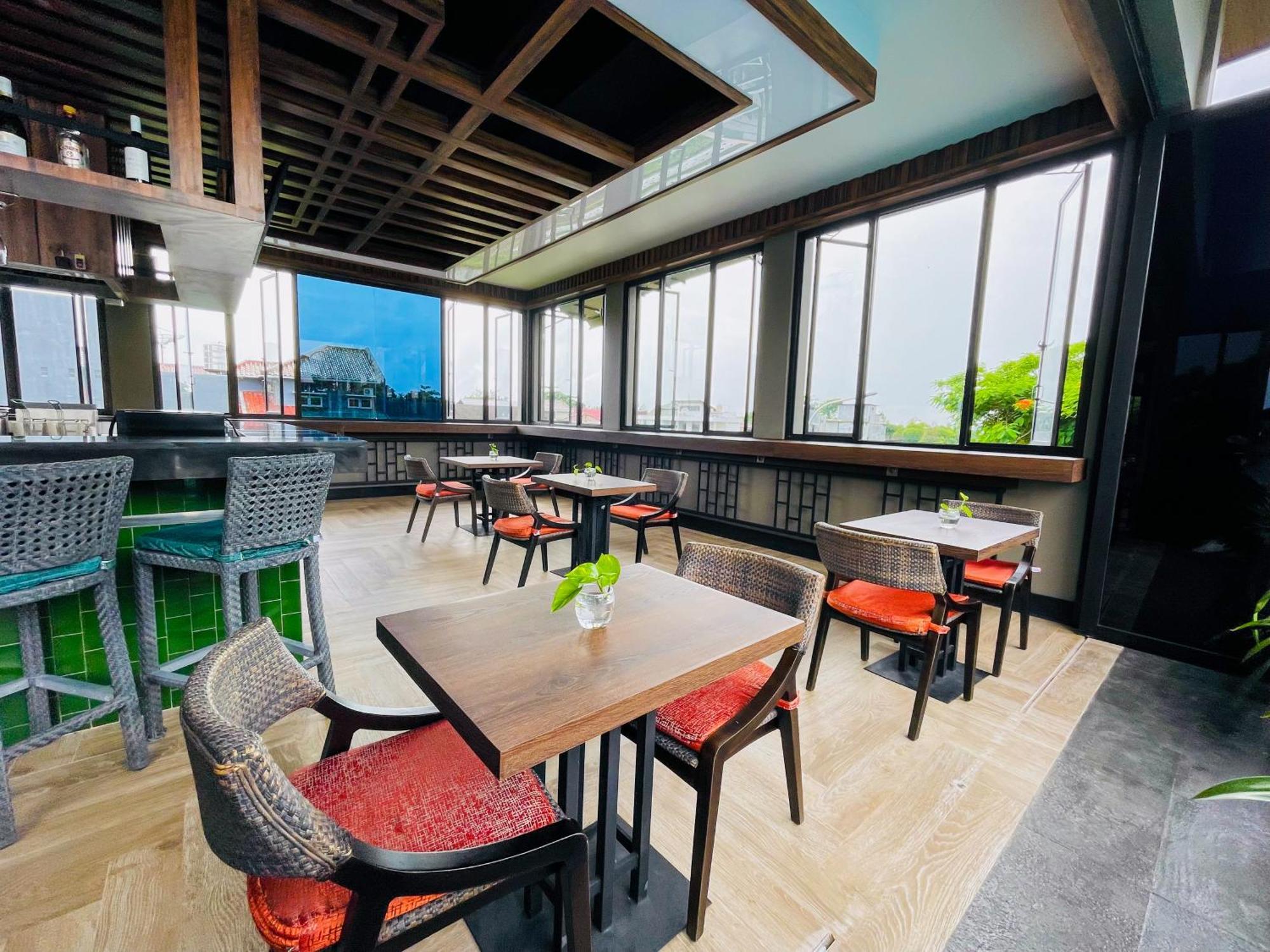 מטאראם Lombok Astoria Hotel מראה חיצוני תמונה
