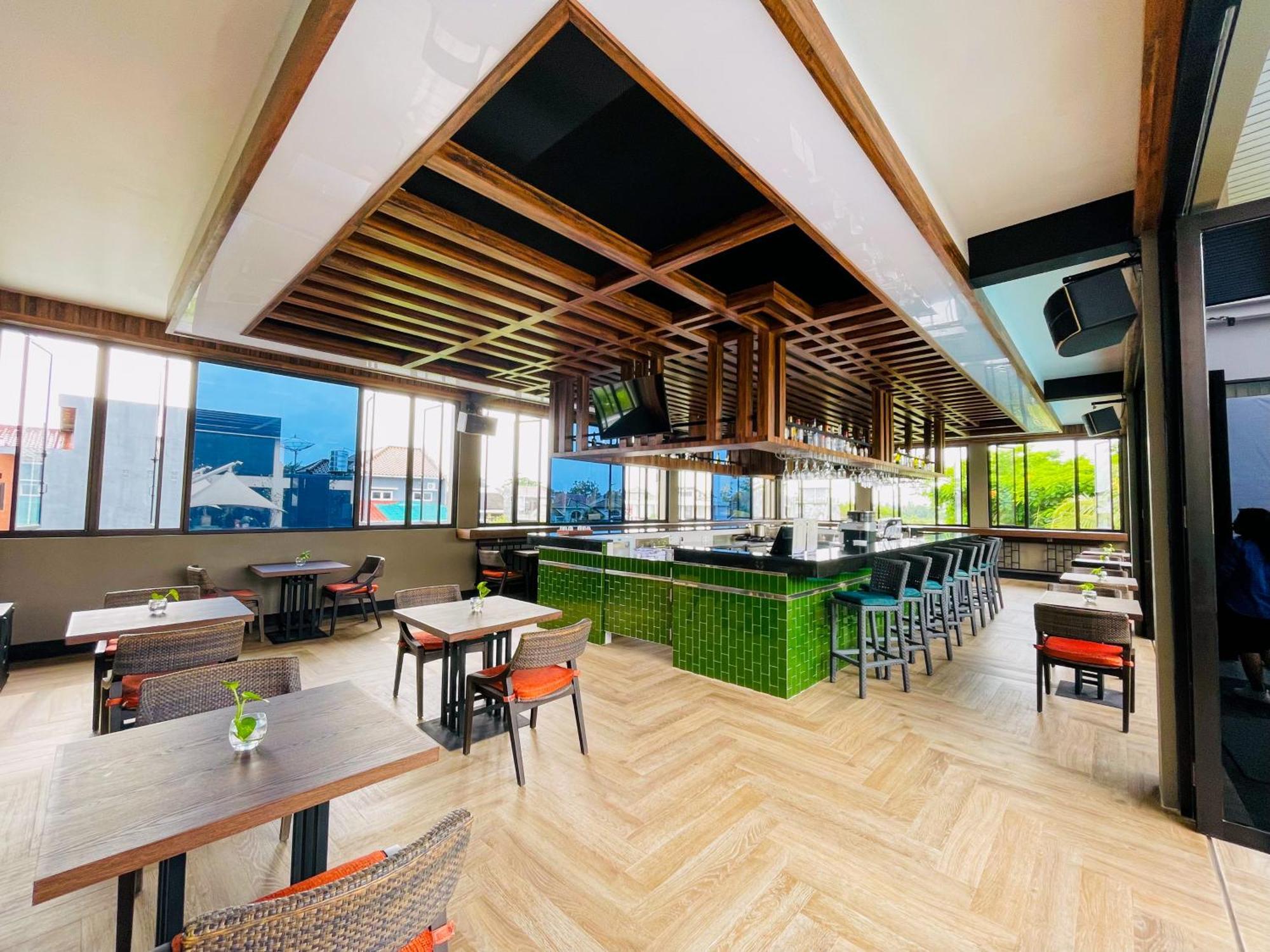 מטאראם Lombok Astoria Hotel מראה חיצוני תמונה