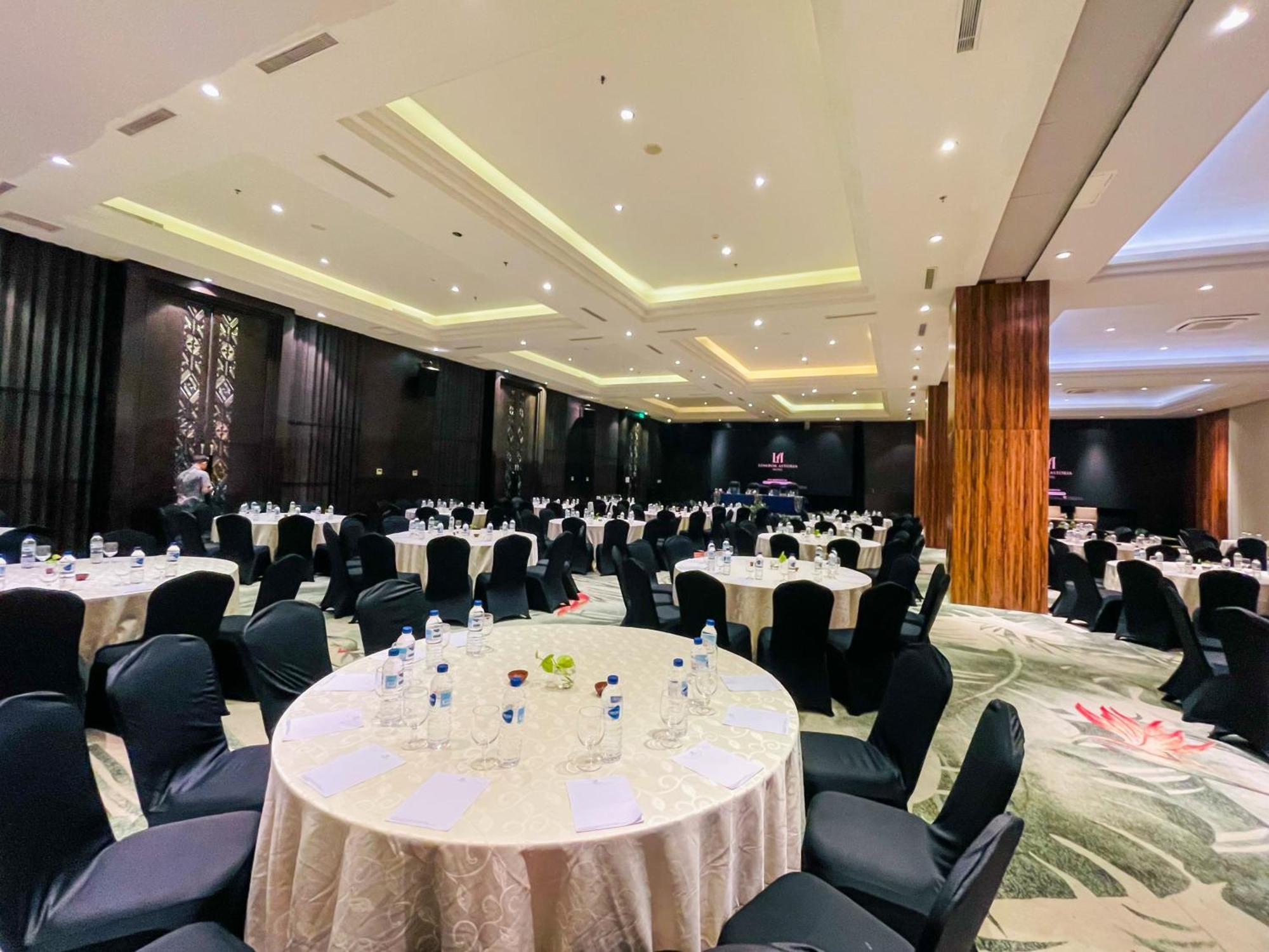 מטאראם Lombok Astoria Hotel מראה חיצוני תמונה
