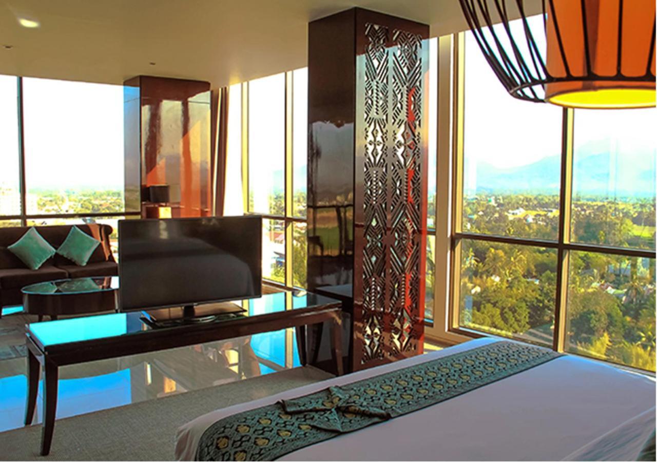 מטאראם Lombok Astoria Hotel מראה חיצוני תמונה